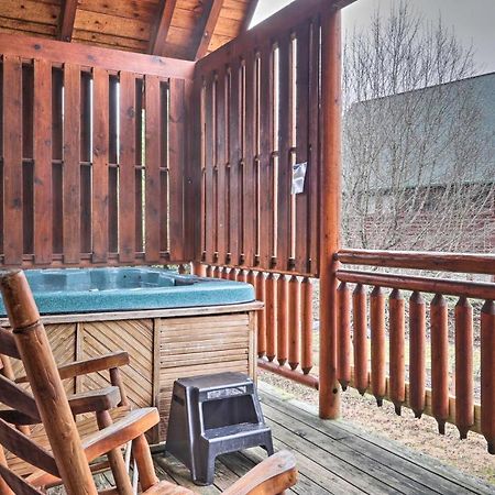 Pigeon Forge Cabin With Games, 1 Mi To Parkway! Buitenkant foto