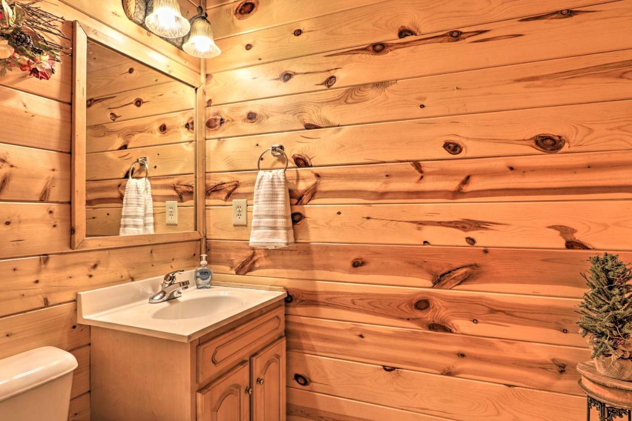 Pigeon Forge Cabin With Games, 1 Mi To Parkway! Buitenkant foto
