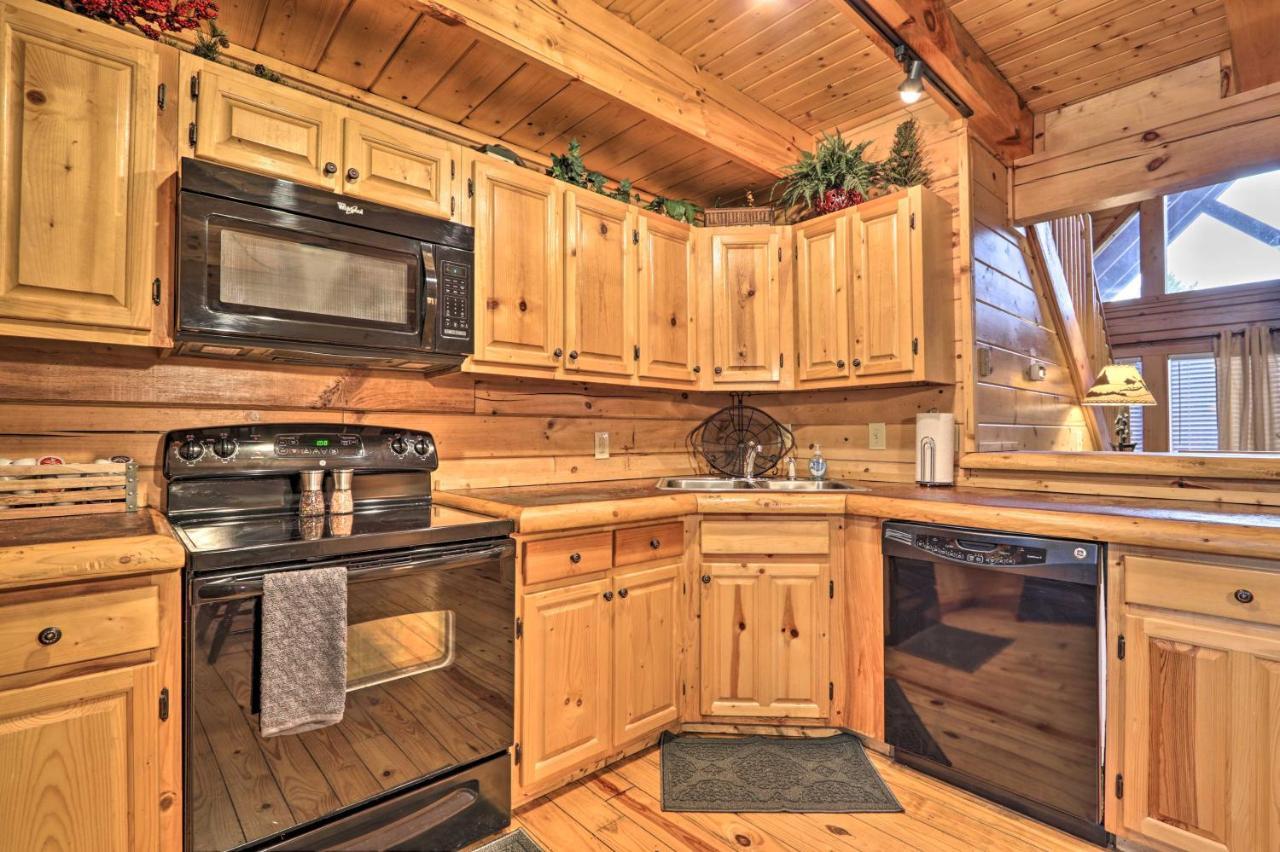 Pigeon Forge Cabin With Games, 1 Mi To Parkway! Buitenkant foto