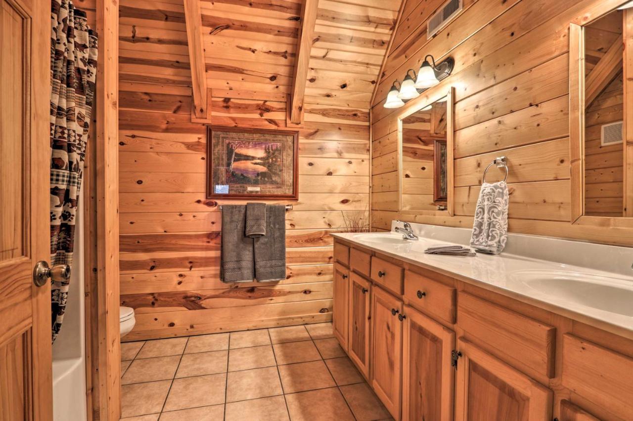 Pigeon Forge Cabin With Games, 1 Mi To Parkway! Buitenkant foto
