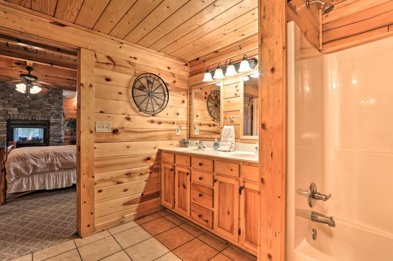 Pigeon Forge Cabin With Games, 1 Mi To Parkway! Buitenkant foto