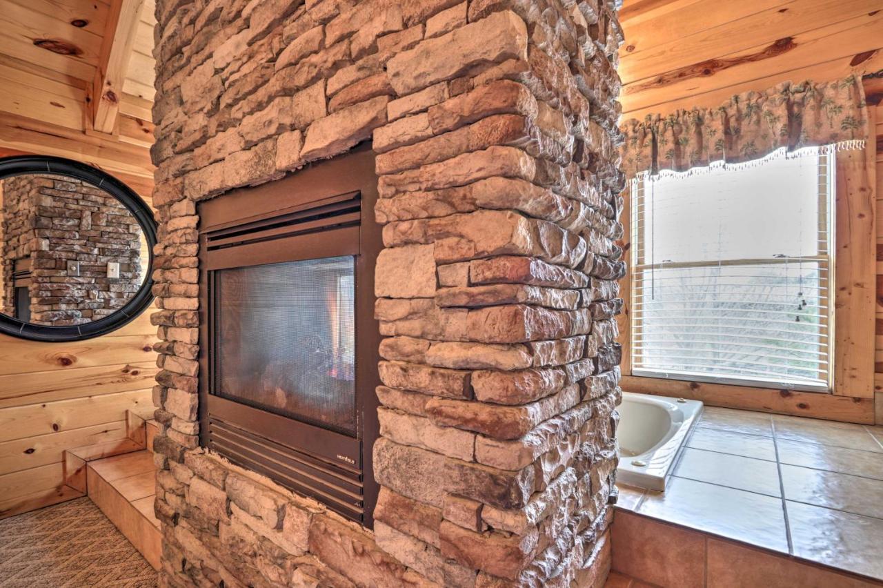 Pigeon Forge Cabin With Games, 1 Mi To Parkway! Buitenkant foto